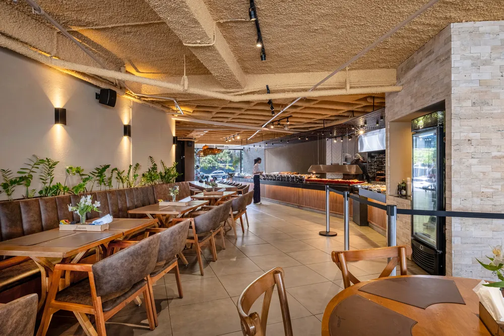Obra comercial do restaurante Ambrozini, APTAR