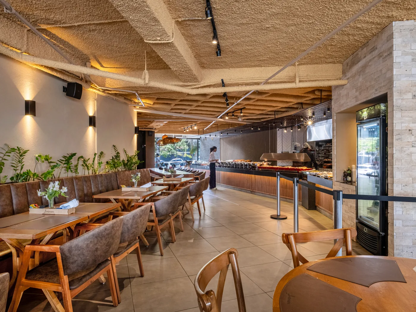 Obra comercial de restaurante entregue pela APTAR