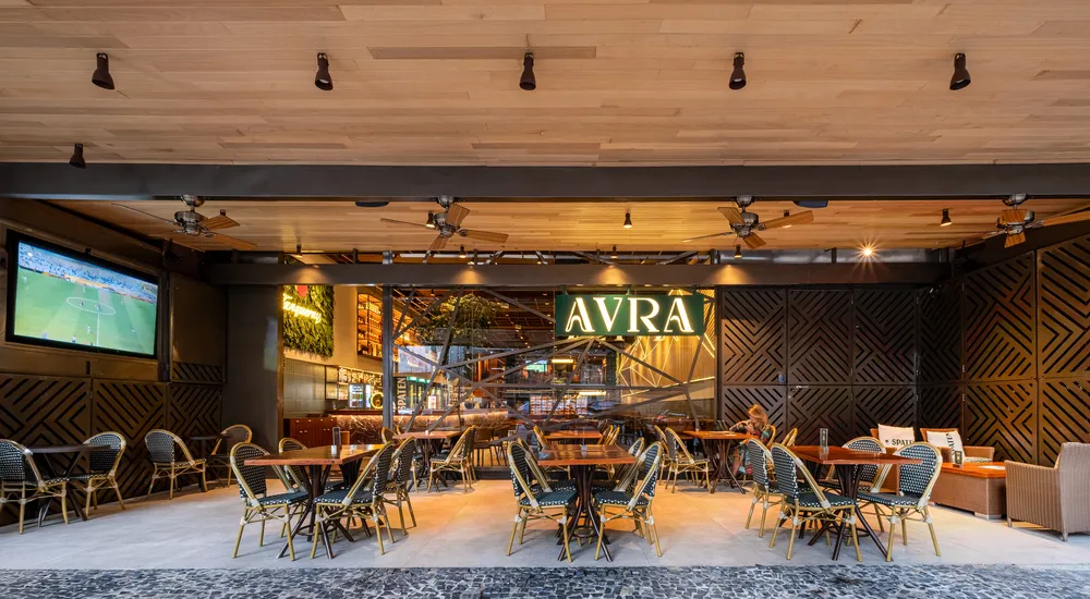Obra comercial do bar Avra, APTAR